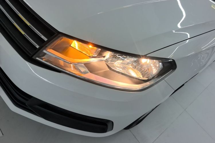 Volkswagen Santana 2021 car image #23