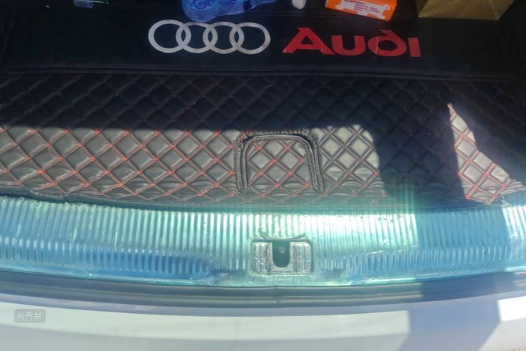 Audi Q3 2017 #21 Audi Q3 2017 car image #21