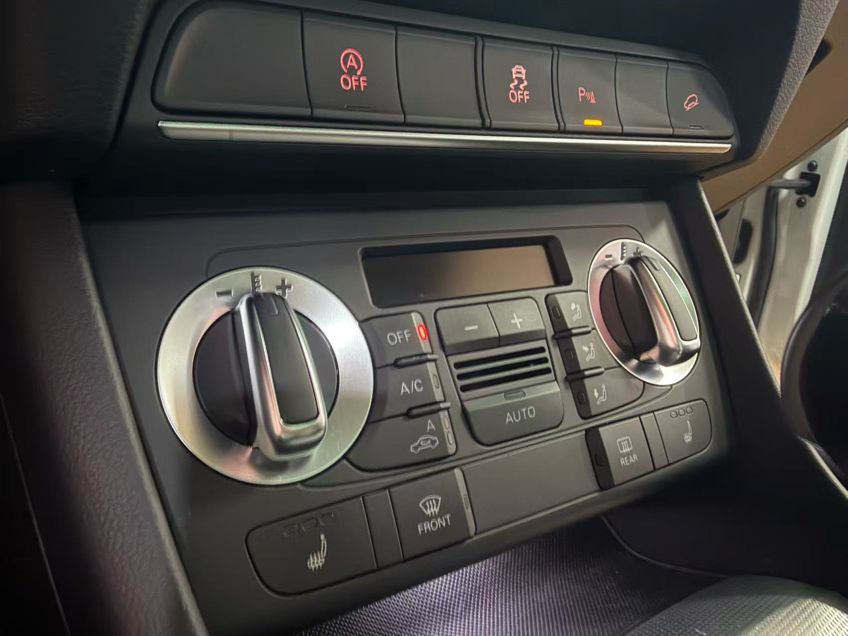 Audi Q3 2015 immagine di auto #12