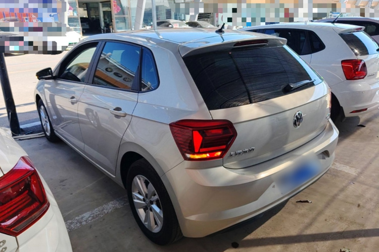 Volkswagen Polo 2020 car image #5