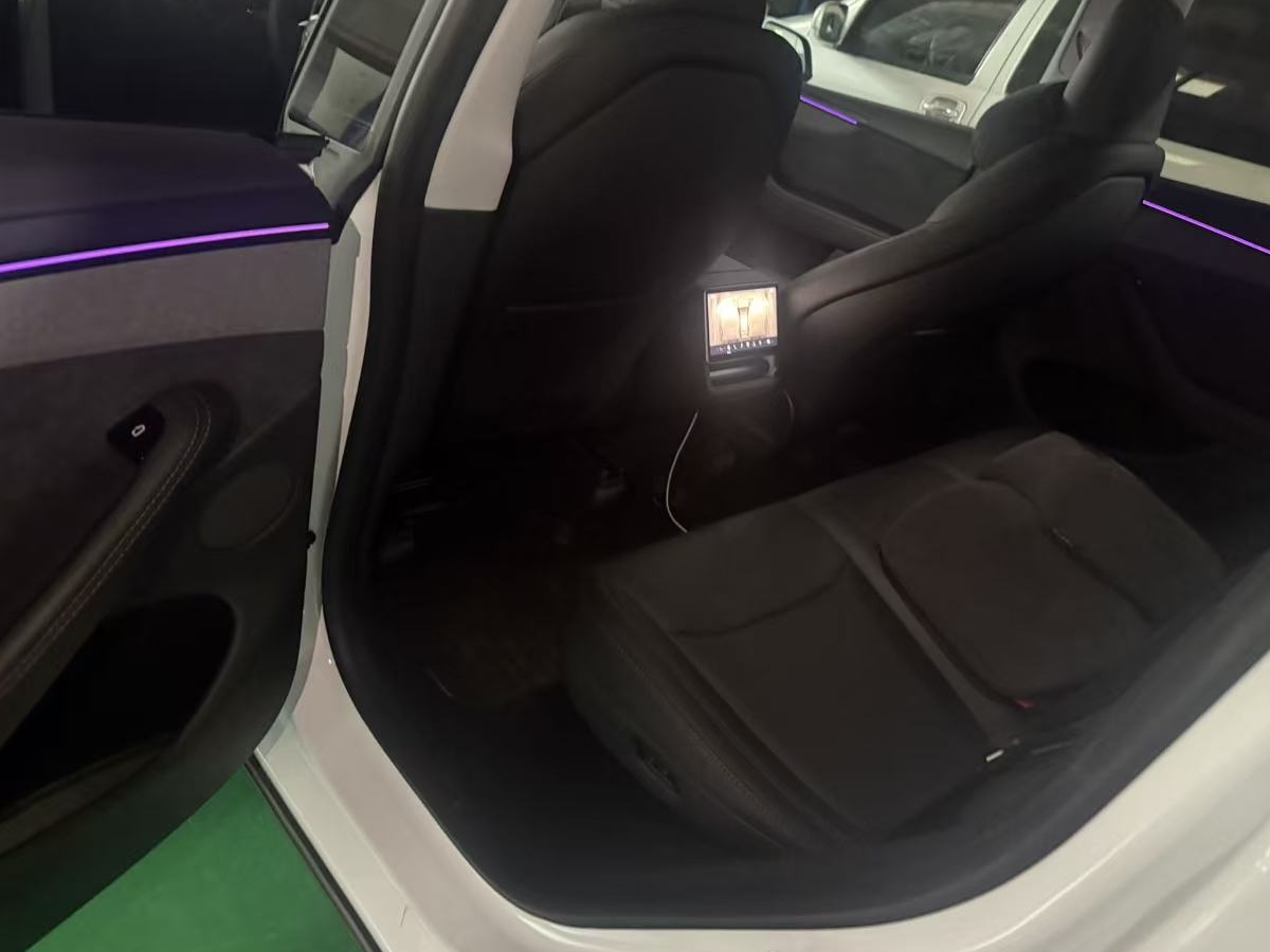 Tesla Model Y 2025 #6 Tesla Model Y 2025 car image #6