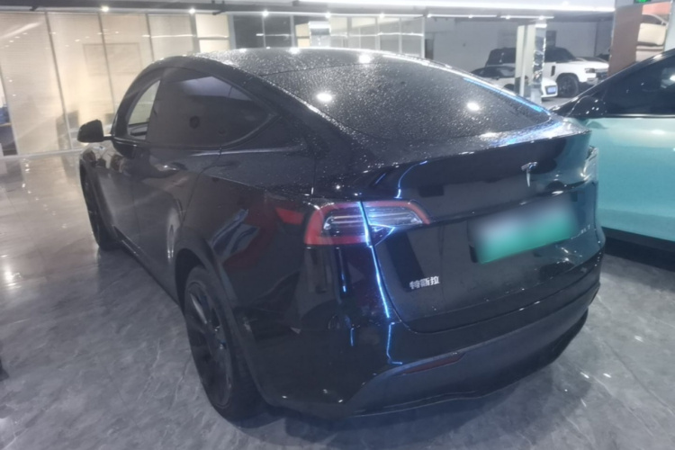 Tesla Model Y 2022 #5 Tesla Model Y 2022 immagine di auto #5