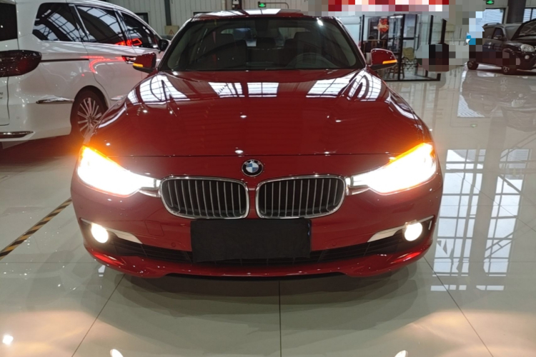 BMW 3 Series 2018 car image #3