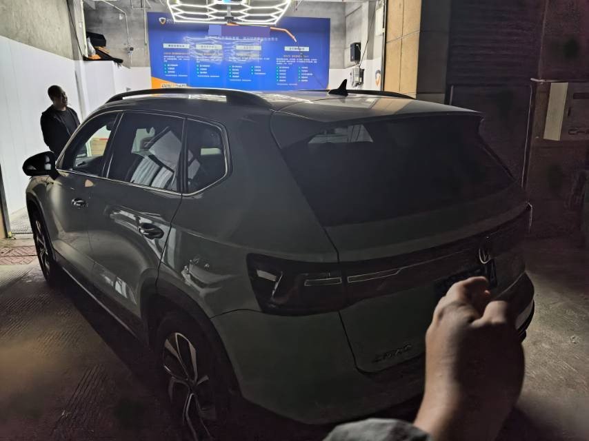 2023 immagine di auto #4