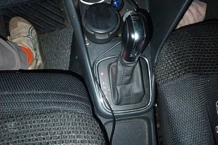 Volkswagen Polo 2016 #16 Volkswagen Polo 2016 car image #16