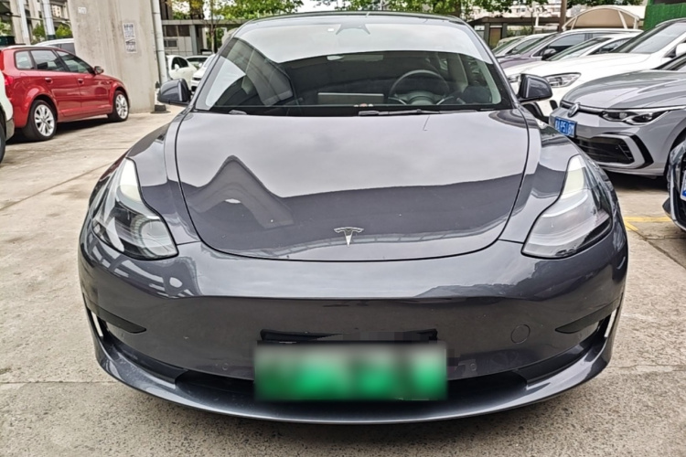 Tesla Model 3 2023 car image #3