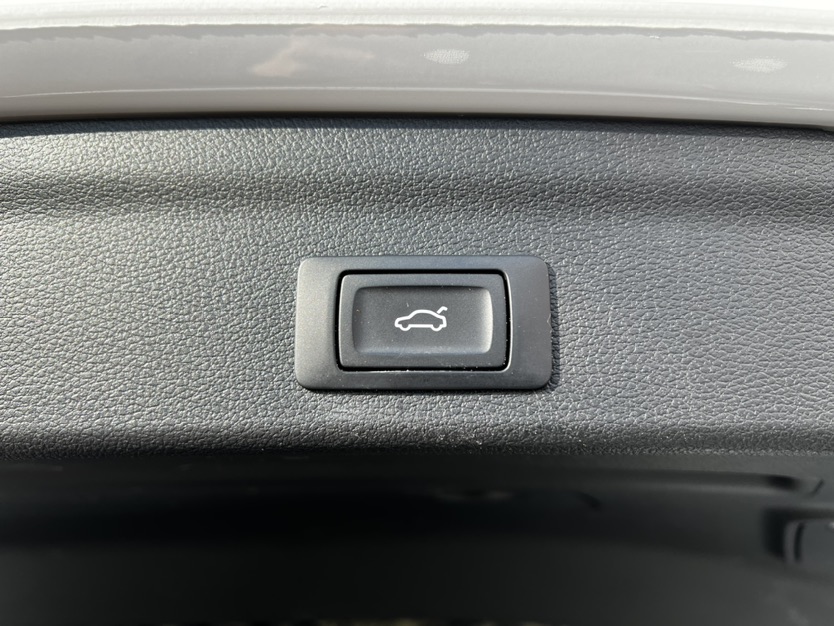 Audi Q3 2021 #17 Audi Q3 2021 car image #17