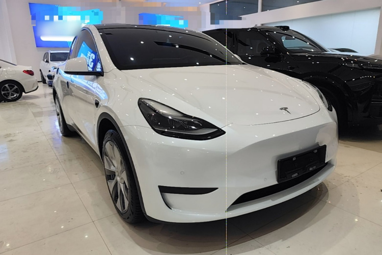 Tesla Model Y 2022 #4 Tesla Model Y 2022 immagine di auto #4