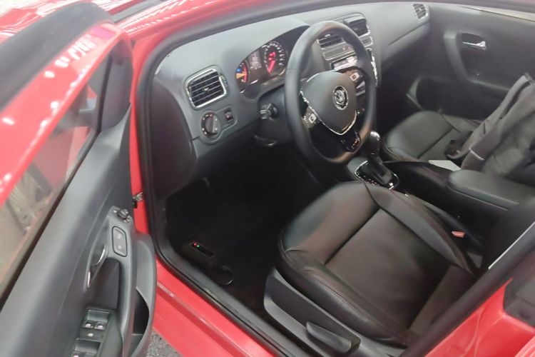 Volkswagen Polo 2016 #12 Volkswagen Polo 2016 car image #12