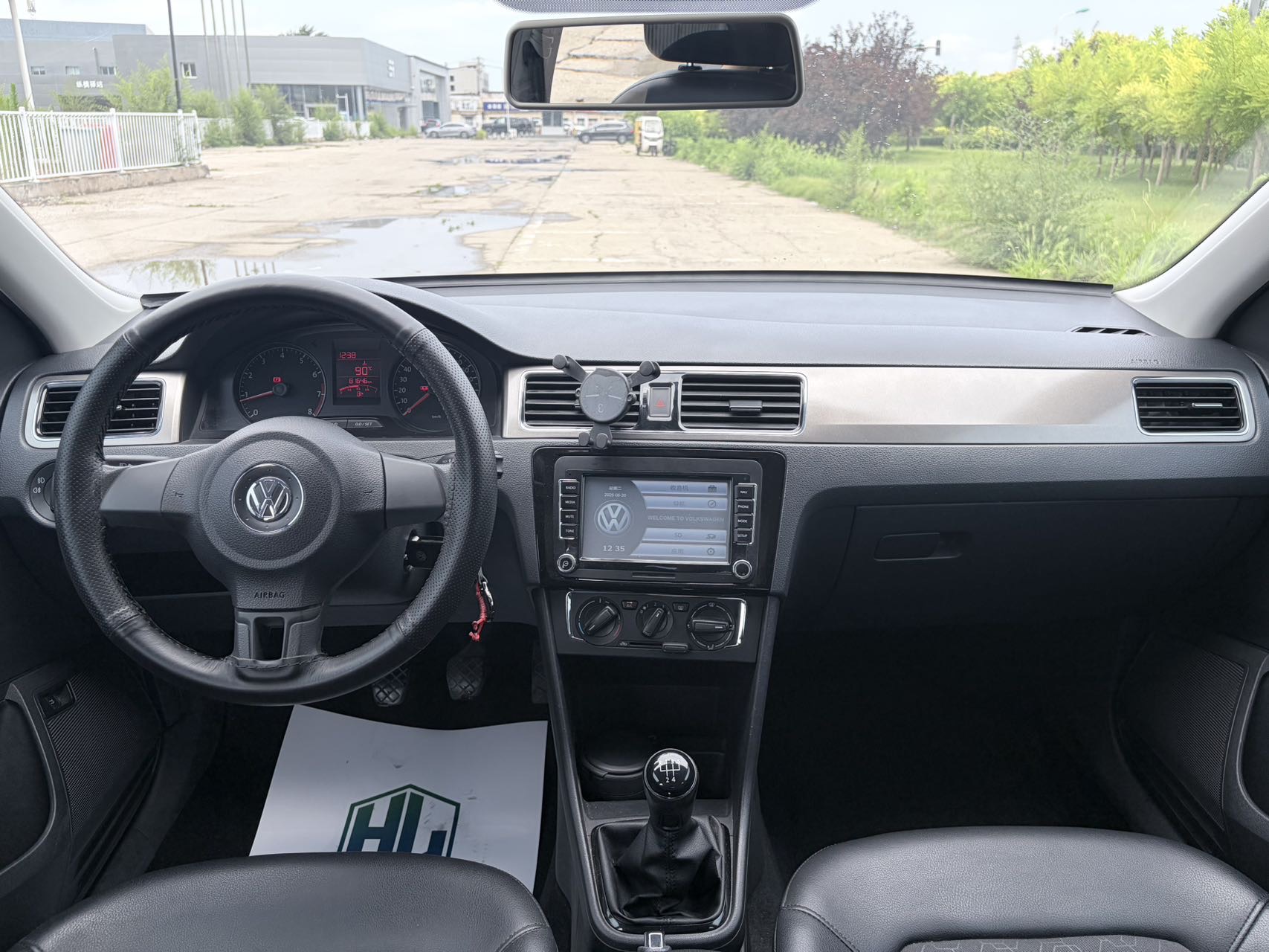 Volkswagen Santana 2015 car image #4