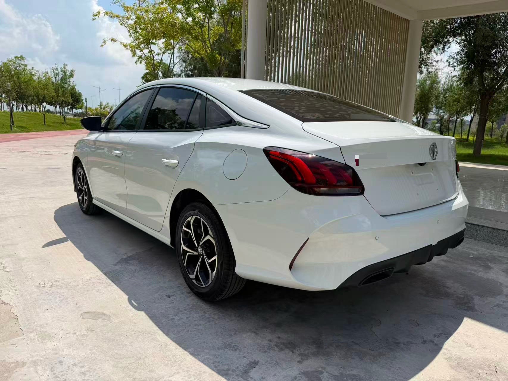 MG 5 2023 изображение автомобиля #3