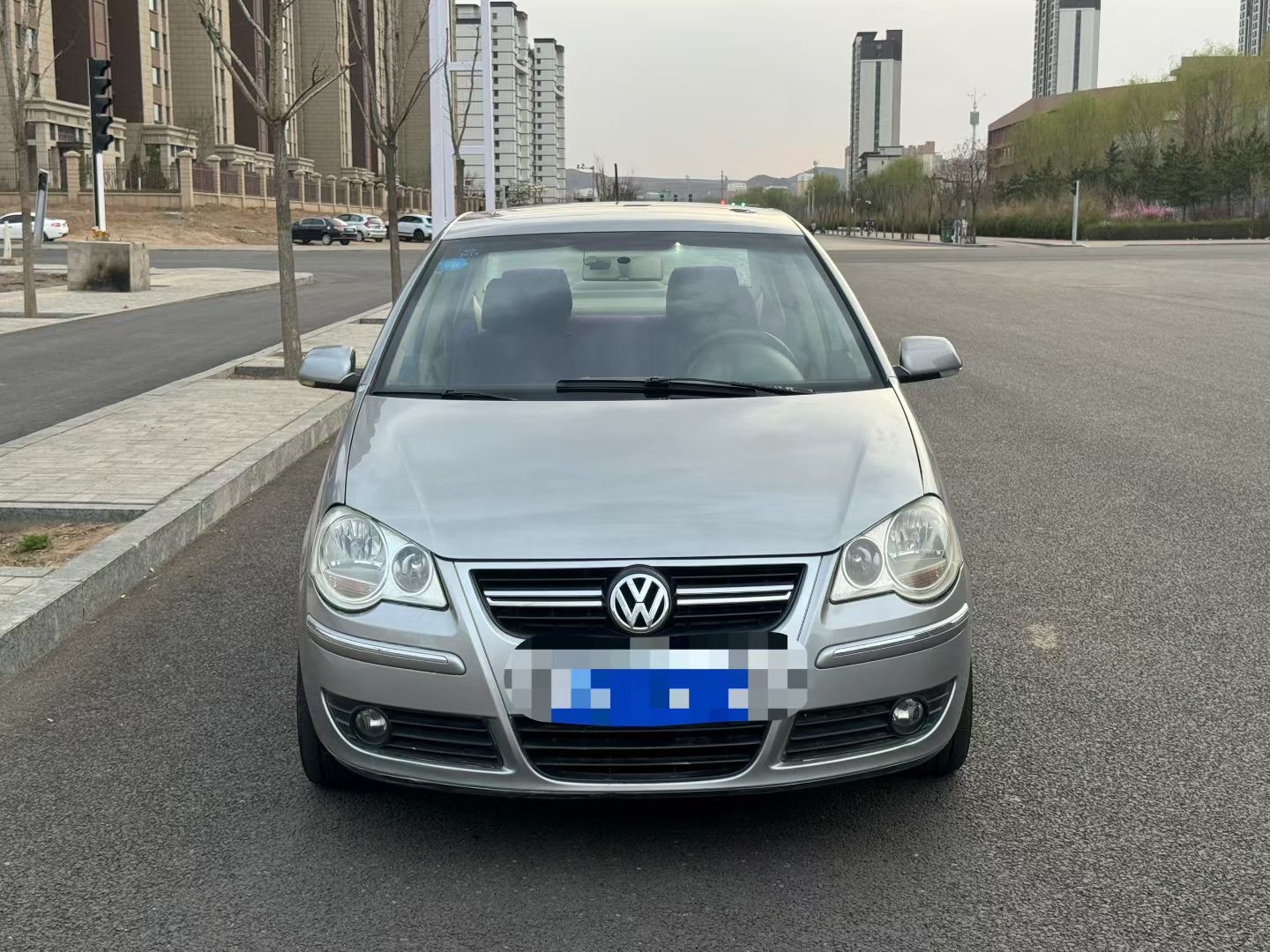 Volkswagen Polo 2010 car image #2