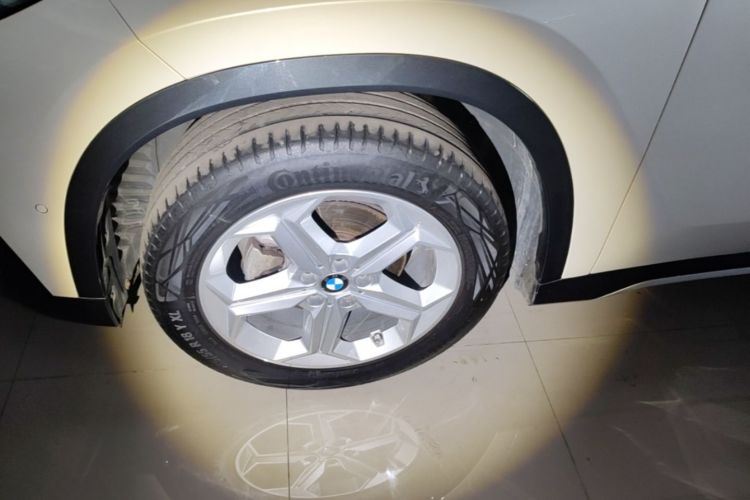 BMW X1 2023 car image #9