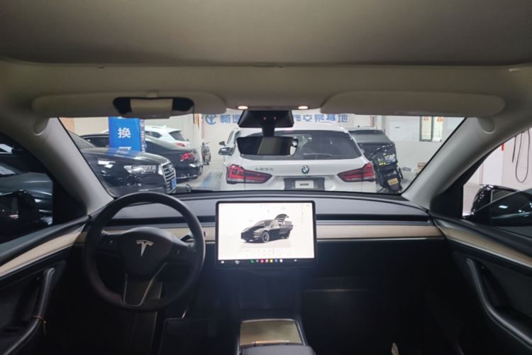 Tesla Model Y 2022 #20 Tesla Model Y 2022 car image #20