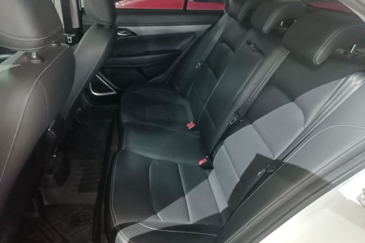 GEELY Emgrand 2021 #17 GEELY Emgrand 2021 car image #17