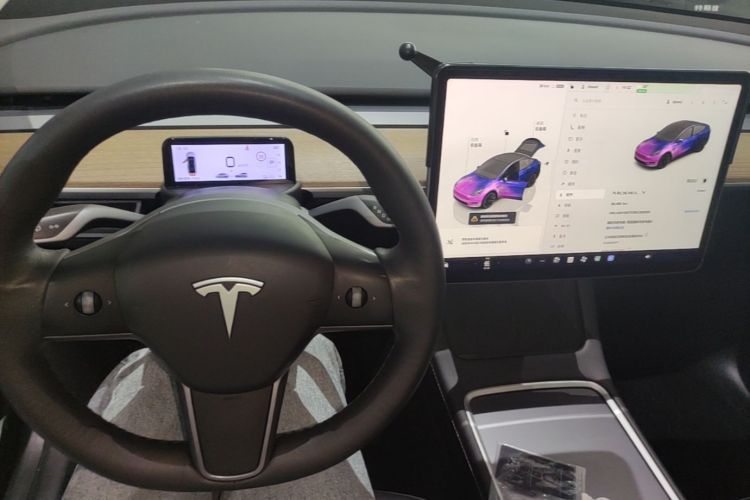 Tesla Model Y 2022 #10 Tesla Model Y 2022 car image #10