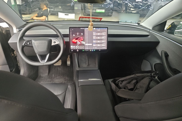 Tesla Model 3 2023 #10 Tesla Model 3 2023 car image #10