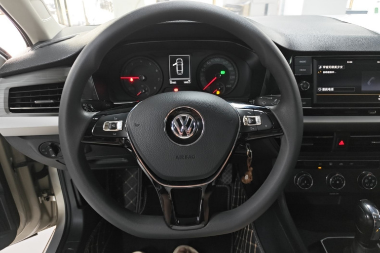 Volkswagen Lavida 2018 car image #11
