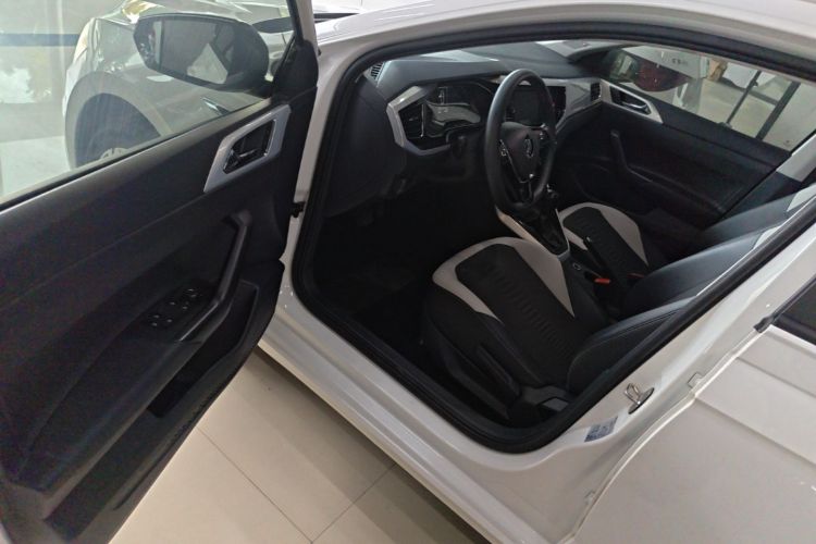 Volkswagen Polo 2020 immagine di auto #16