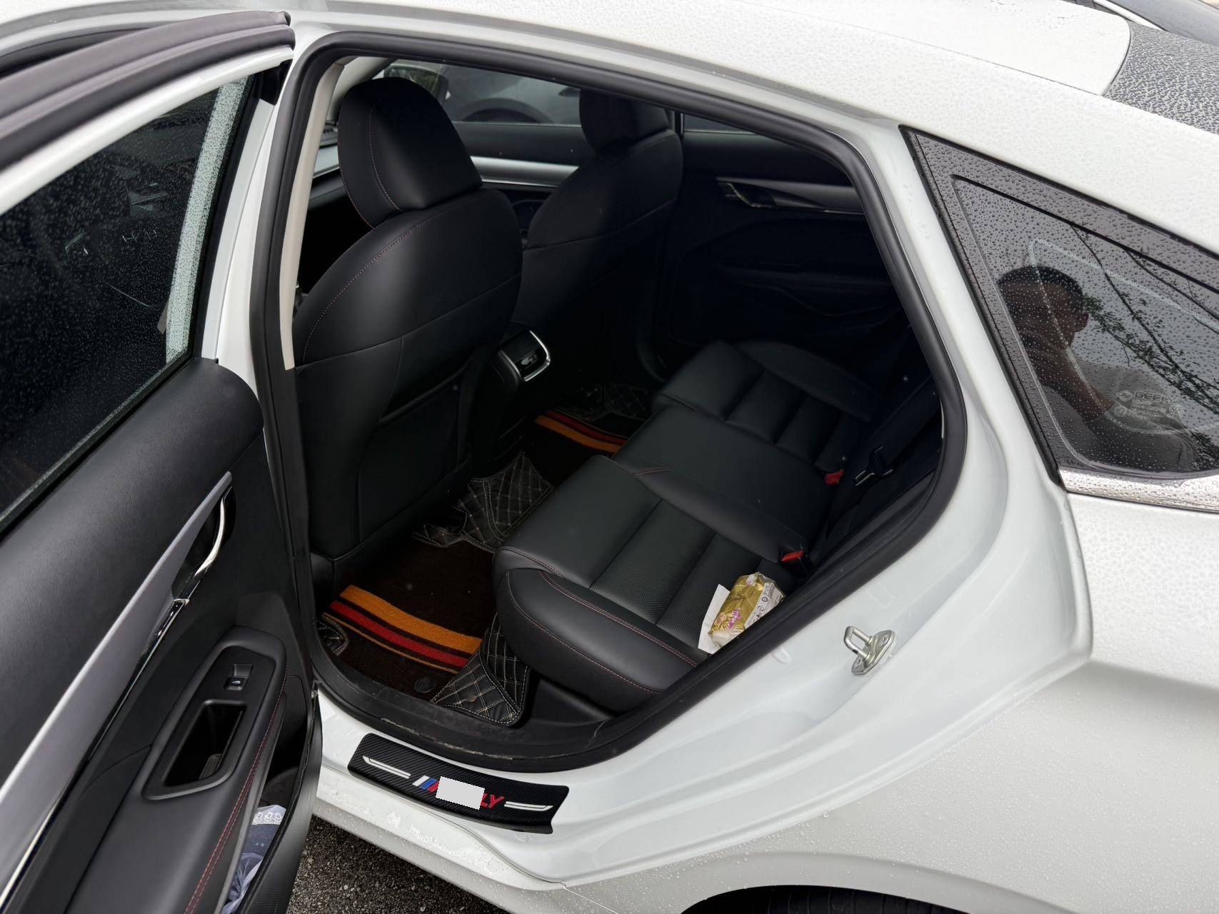 GEELY Binray 2020 car image #3