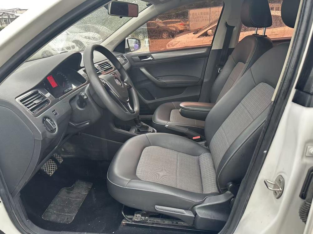 Volkswagen Santana 2017 car image #8