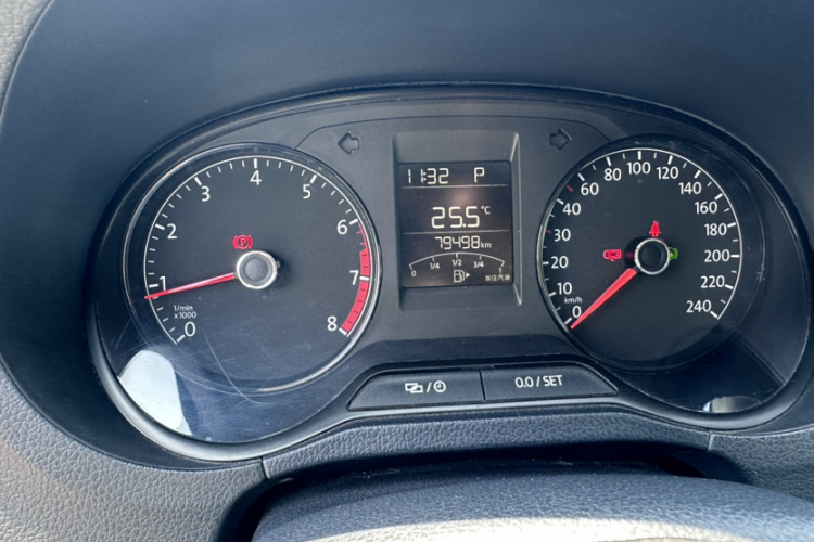 Volkswagen Polo 2018 car image #8