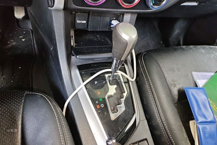 Toyota Corolla 2017 car image #16