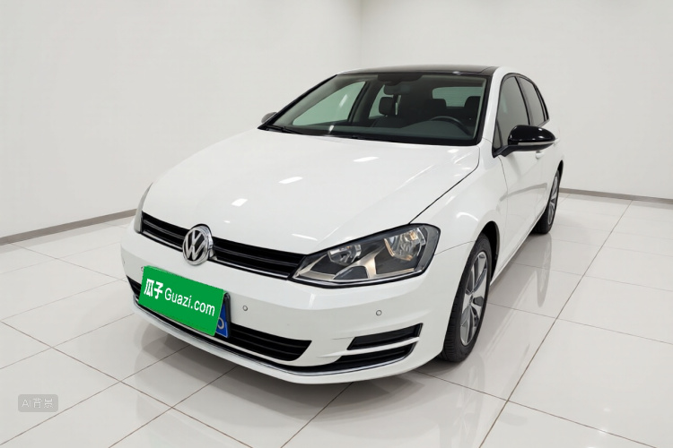 Volkswagen Golf 2017 car image #2