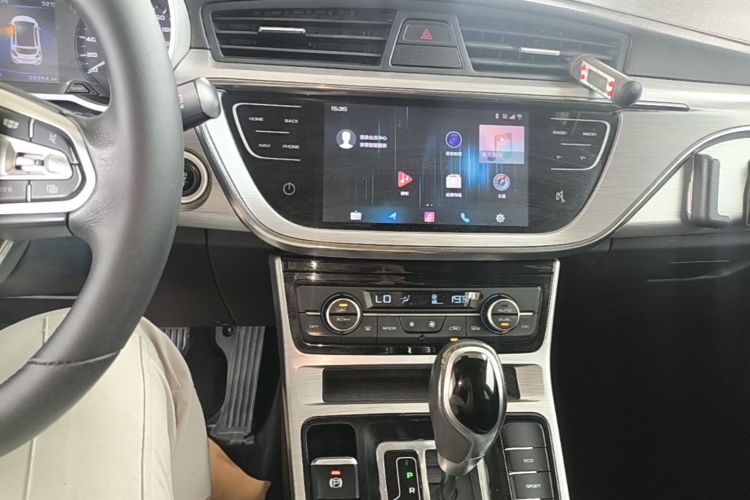 GEELY Emgrand GS 2019 #13 GEELY Emgrand GS 2019 car image #13
