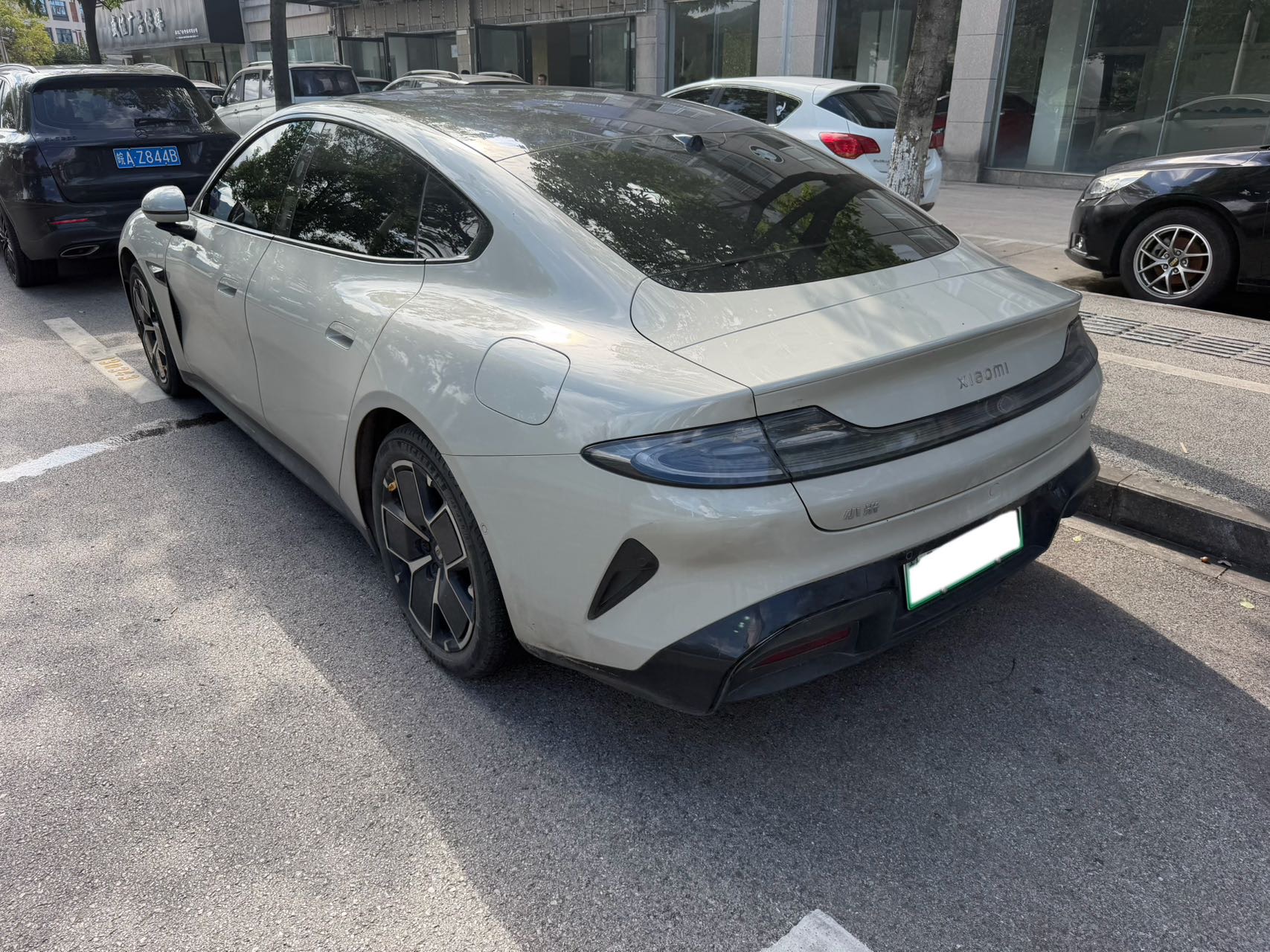 MI SU7 2024 car image #3
