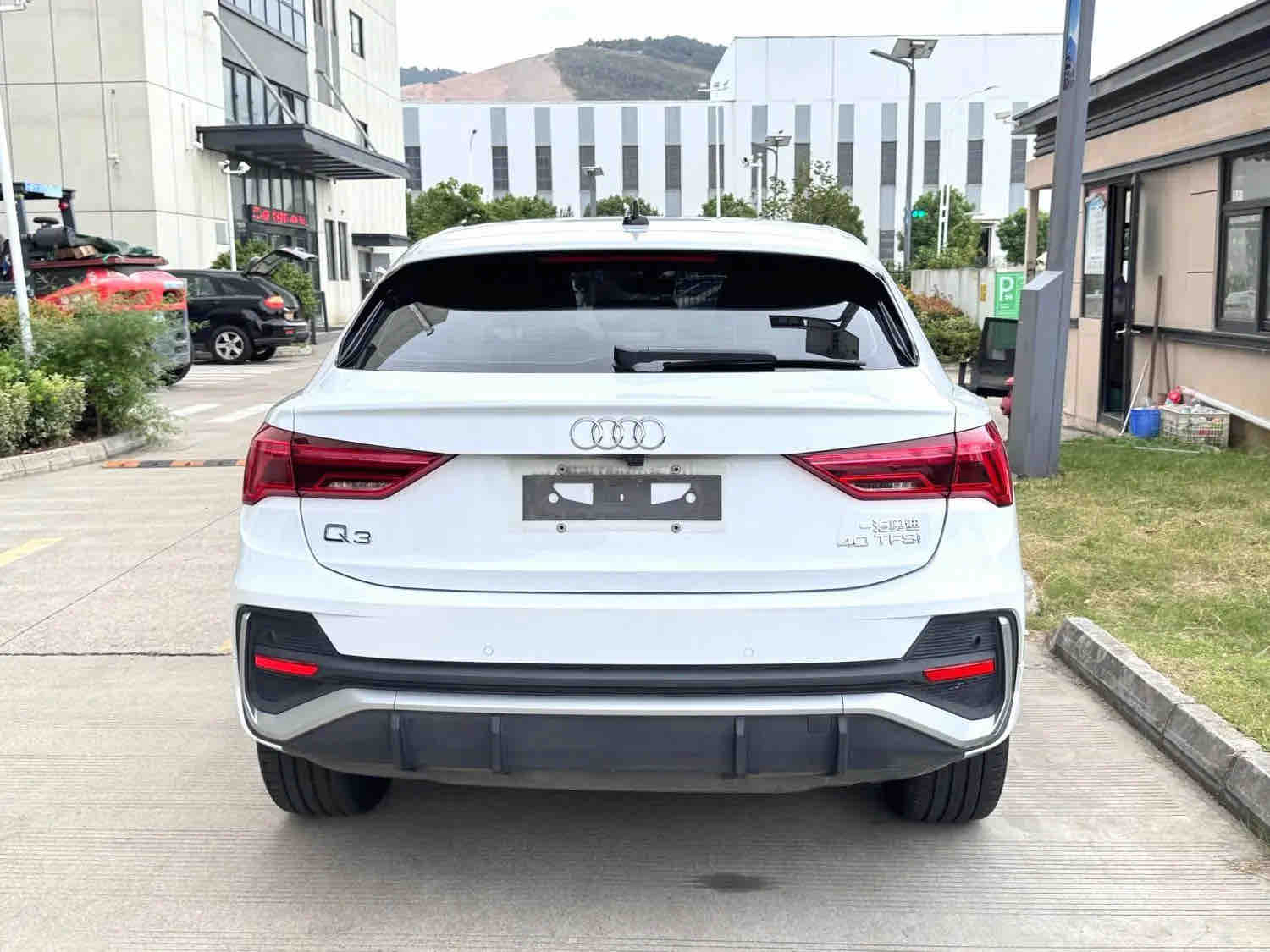 Audi Q3 Sportback 2020 #3 Audi Q3 Sportback 2020 car image #3