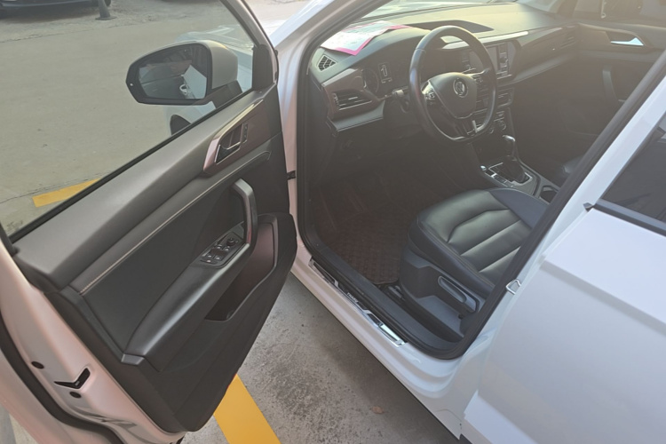 Volkswagen Tharu 2019 #16 Volkswagen Tharu 2019 صورة سيارة #16