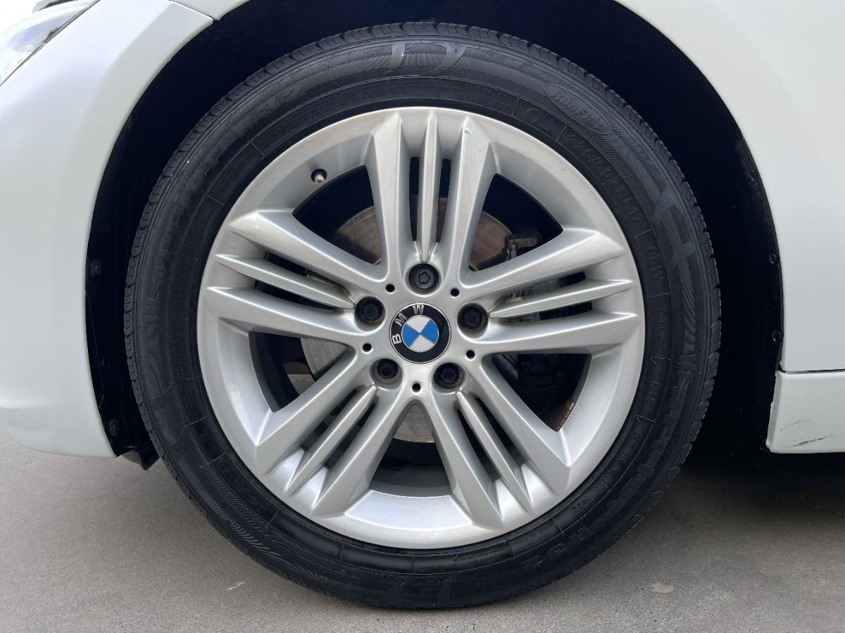 BMW 3 Series 2017 #4 BMW 3 Series 2017 car image #4