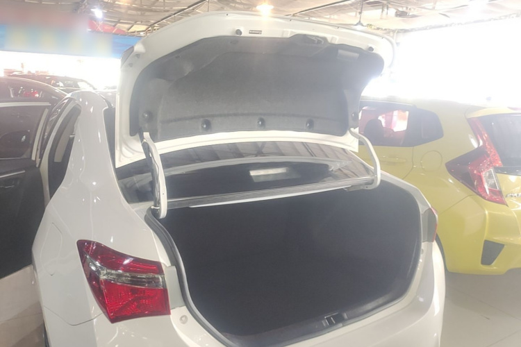 Toyota Corolla 2017 car image #19
