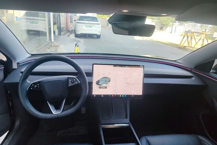 Tesla Model 3 2025 #10 Tesla Model 3 2025 car image #10