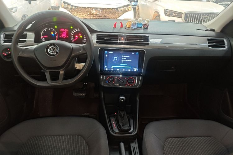 Volkswagen Santana 2019 car image #10