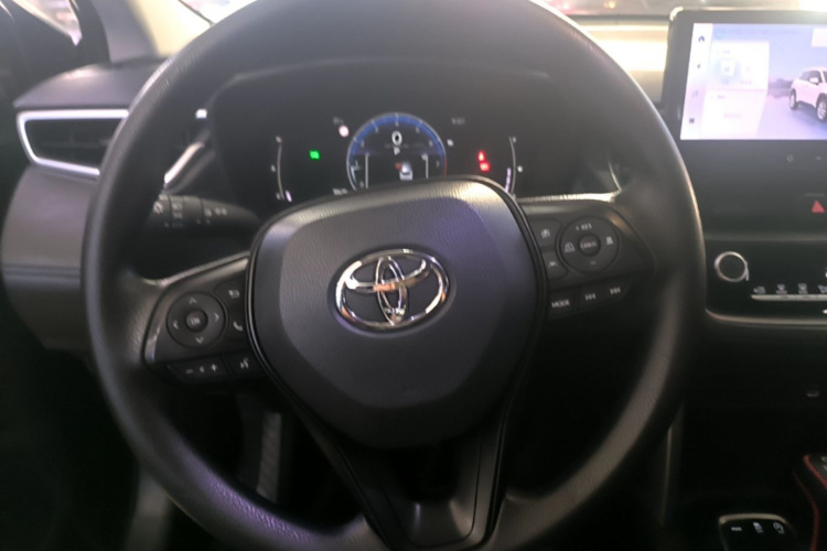 Toyota Corolla Cross 2023 #11 Toyota Corolla Cross 2023 car image #11