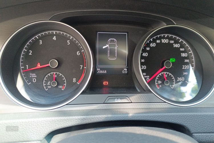 Volkswagen Golf 2015 car image #14