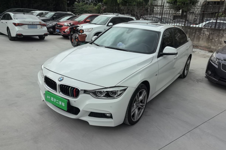 BMW 3 Series 2019 #2 BMW 3 Series 2019 car image #2