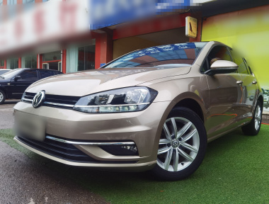 Volkswagen Golf 2018 car image 