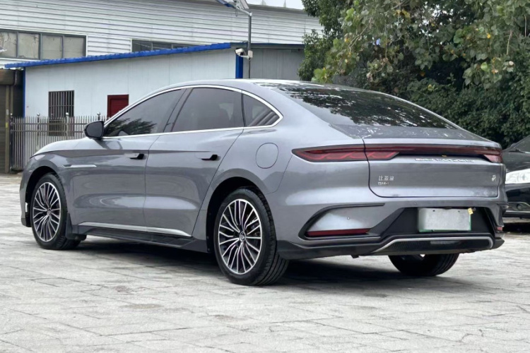BYD Han 2023 car image #6