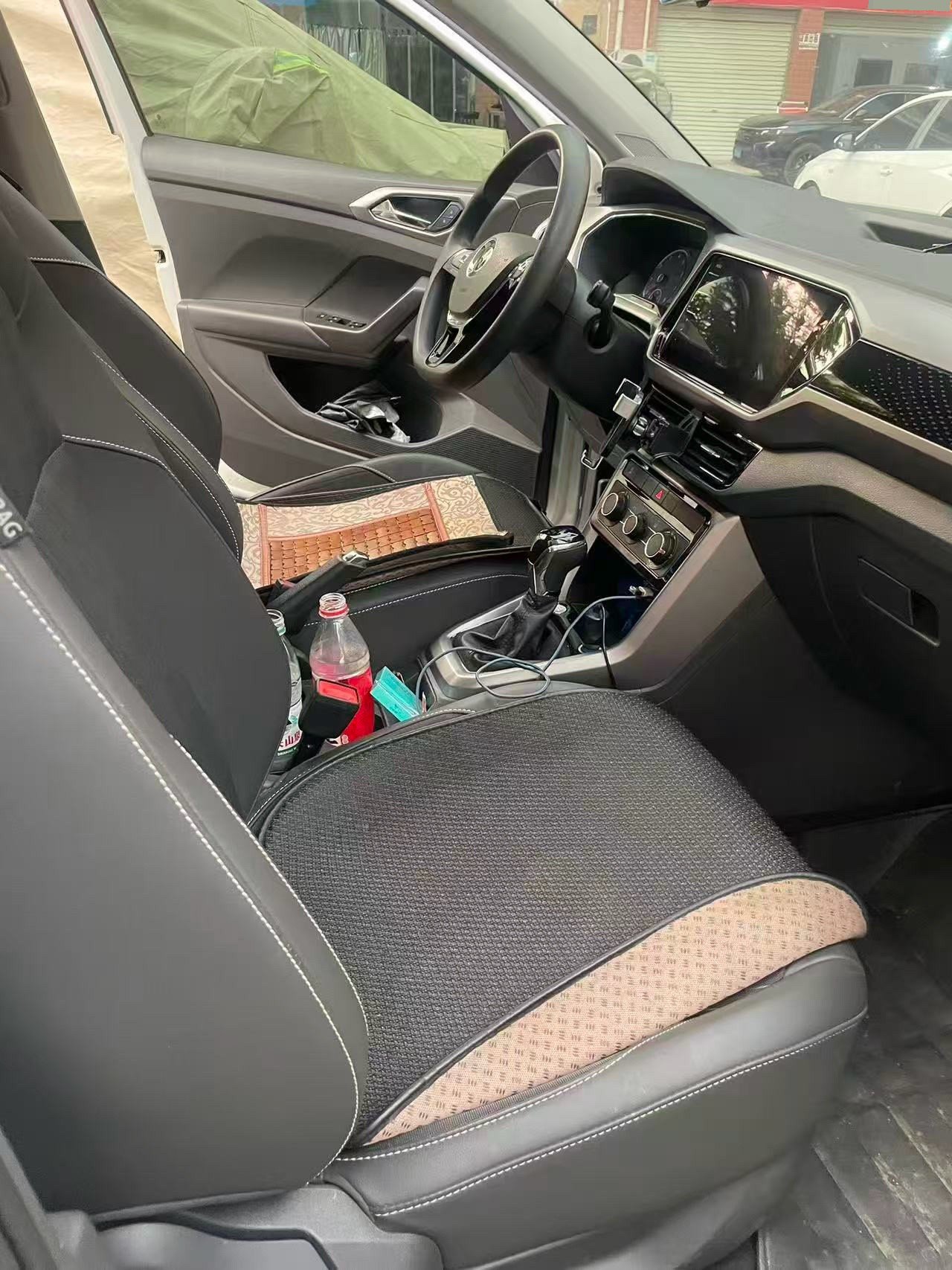 Volkswagen T-Cross 2021 car image #5