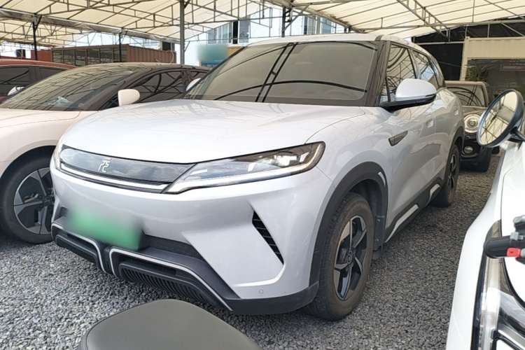 BYD YuanUP 2025 car image #2
