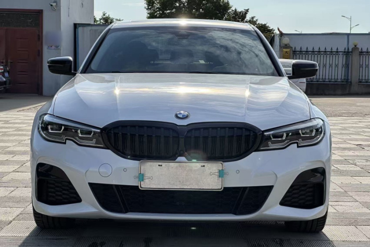 BMW 3 Series 2021 car image #3