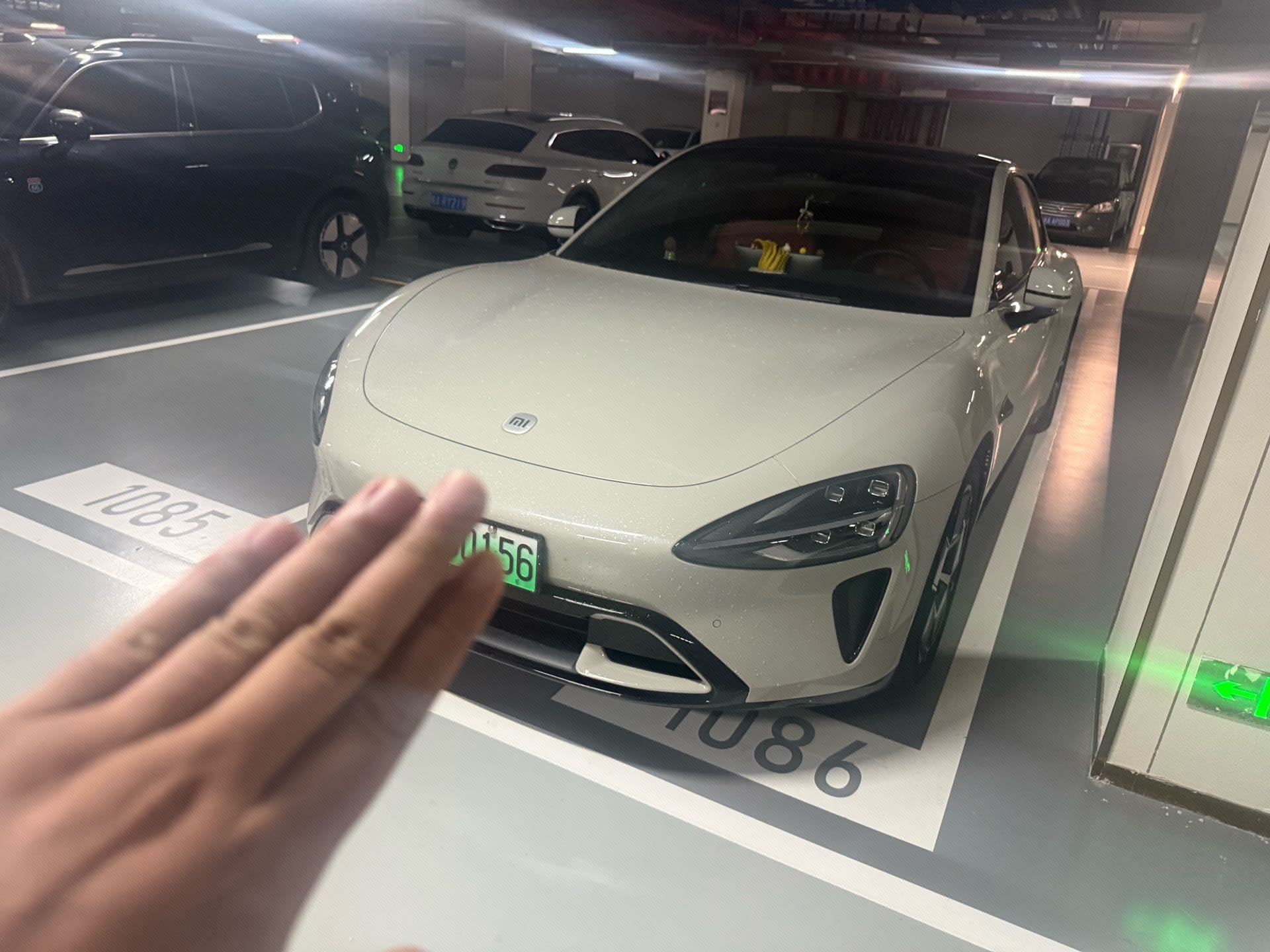 MI SU7 2024 car image 