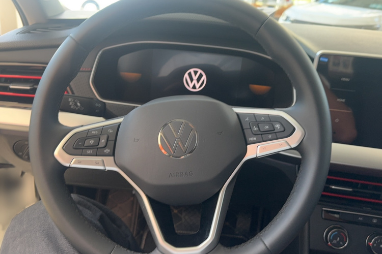 Volkswagen Lavida 2026 #12 Volkswagen Lavida 2026 car image #12