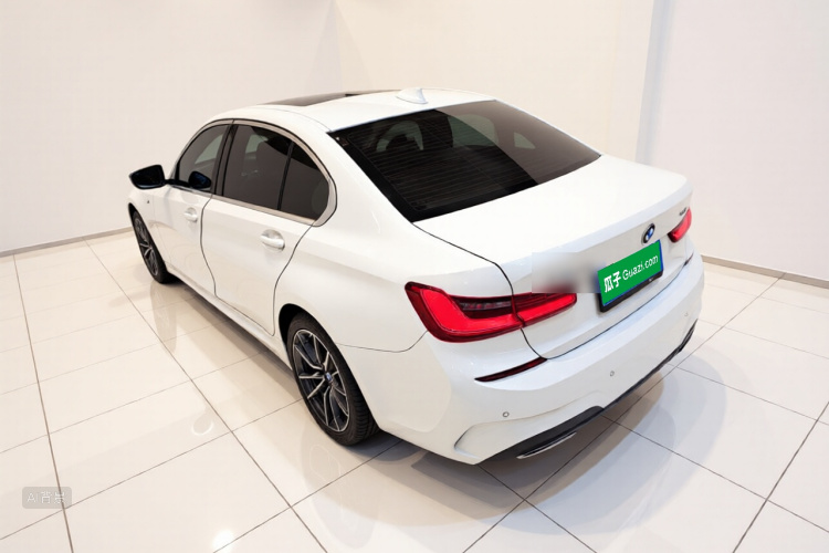 BMW 3 Series 2021 #5 BMW 3 Series 2021 car image #5