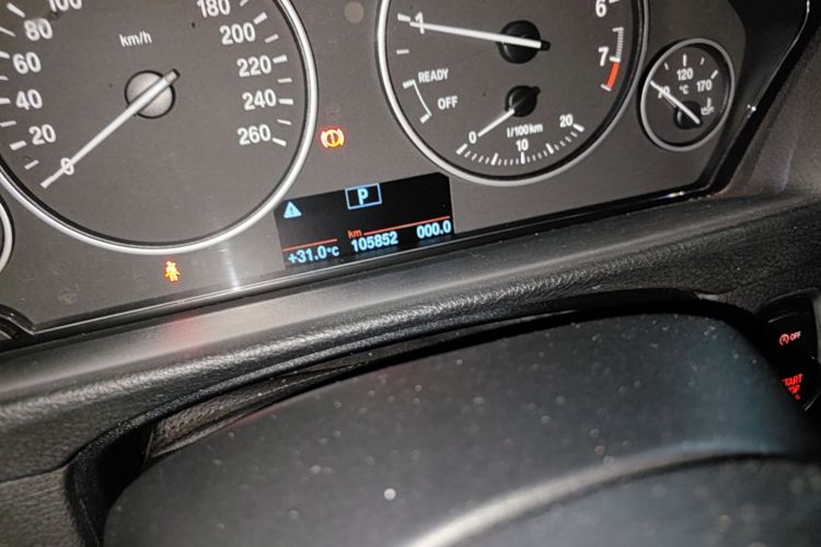 BMW 3 Series 2017 #12 BMW 3 Series 2017 car image #12