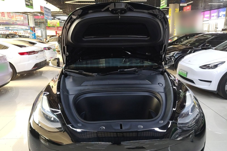 Tesla Model Y 2022 #20 Tesla Model Y 2022 car image #20