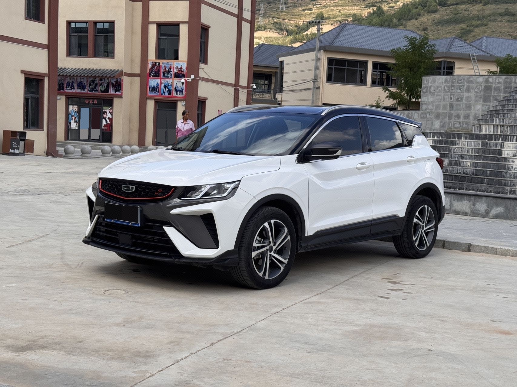 GEELY Coolray 2022 car image 